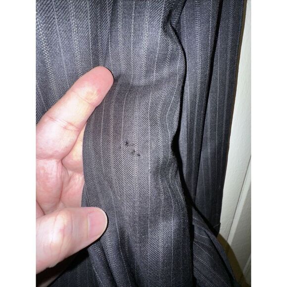 ARMANI COLLEZIONI Suit 46R W40 Good Condition Italy Black Stripes 2 Piece Italy - Picture 9 of 10